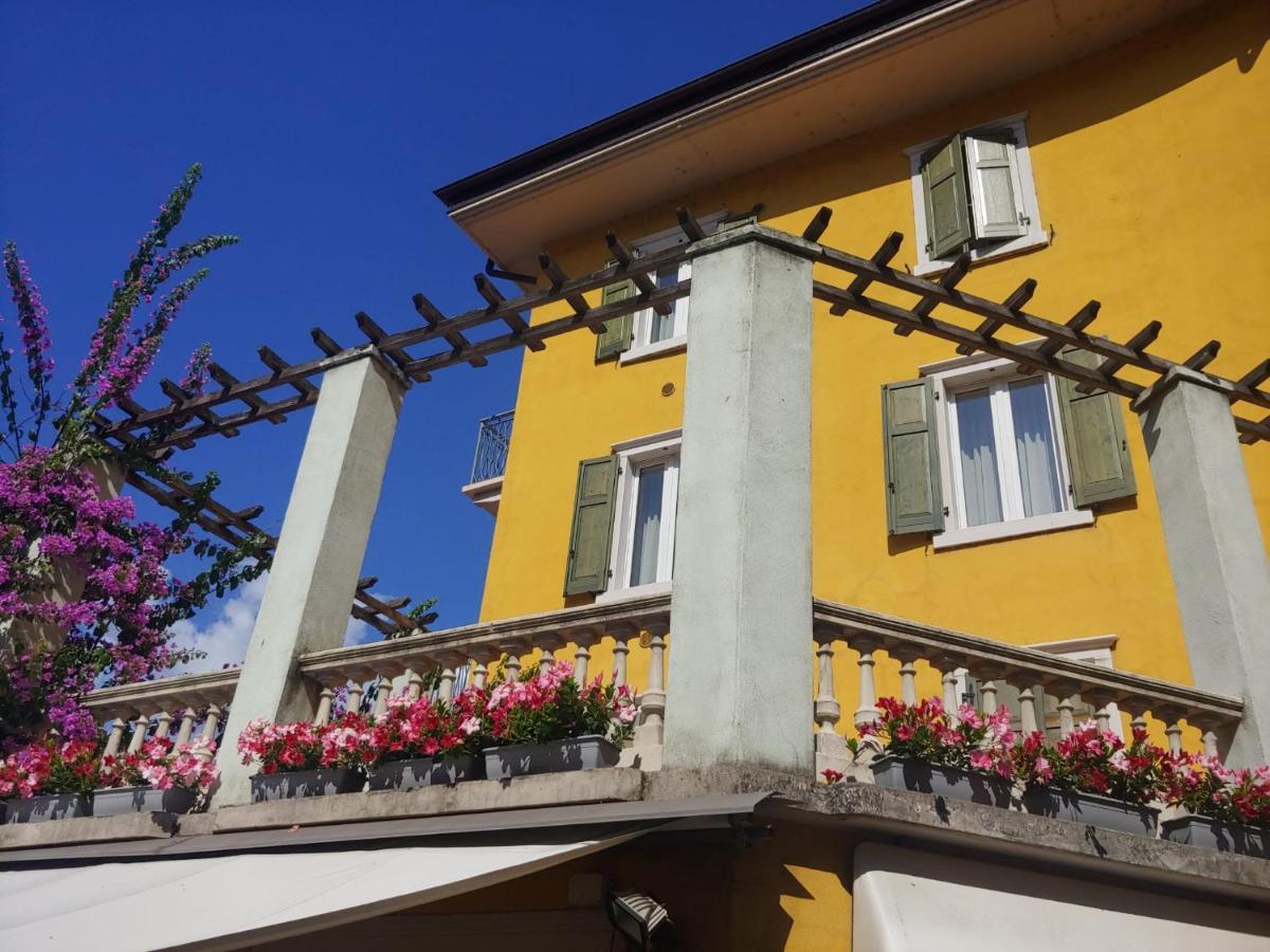 Appartamenti Baia Azzurra 6. Torbole Sul Garda Εξωτερικό φωτογραφία