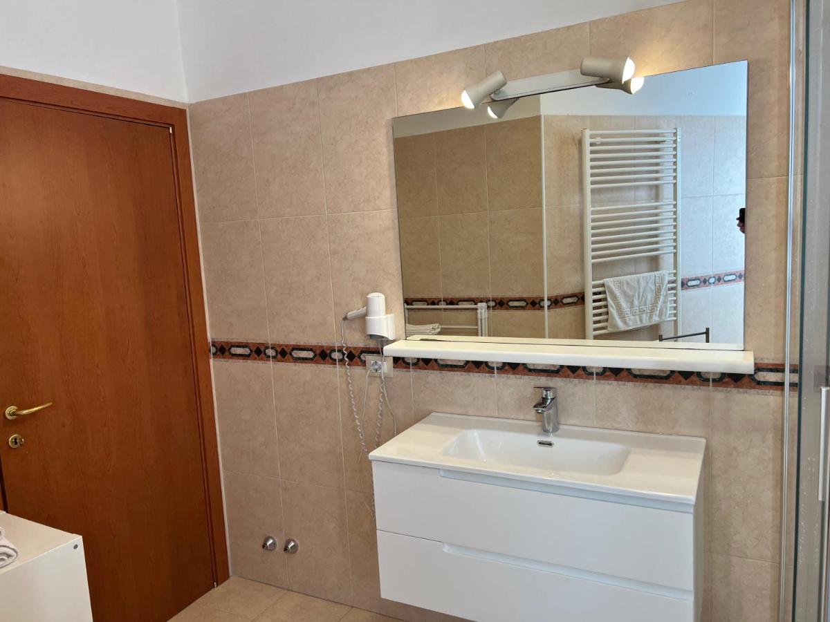 Appartamenti Baia Azzurra 6. Torbole Sul Garda Εξωτερικό φωτογραφία